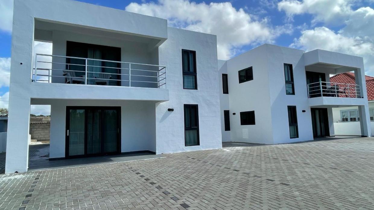 Whitehouse Boulevard, Close To Mambo Beach And City Centre Apartment Willemstad Exterior foto