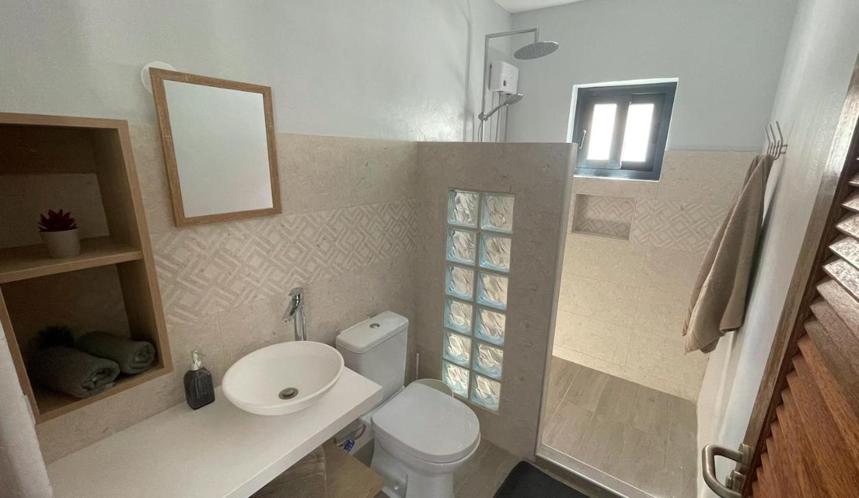 Whitehouse Boulevard, Close To Mambo Beach And City Centre Apartment Willemstad Exterior foto