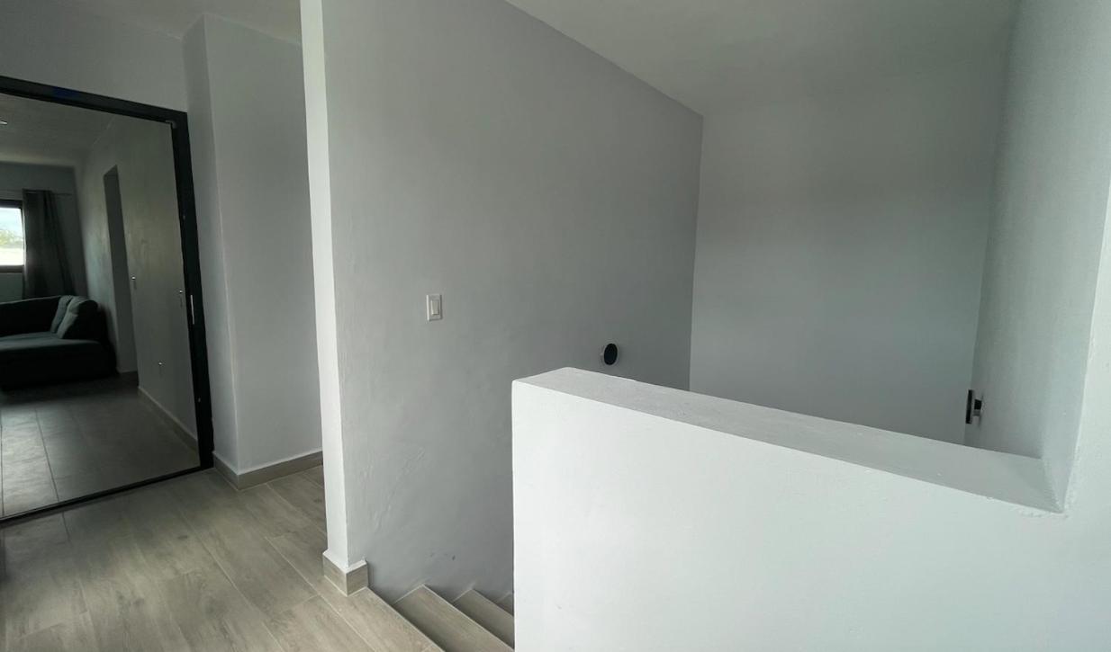 Whitehouse Boulevard, Close To Mambo Beach And City Centre Apartment Willemstad Exterior foto