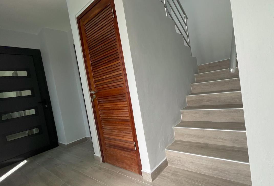 Whitehouse Boulevard, Close To Mambo Beach And City Centre Apartment Willemstad Exterior foto